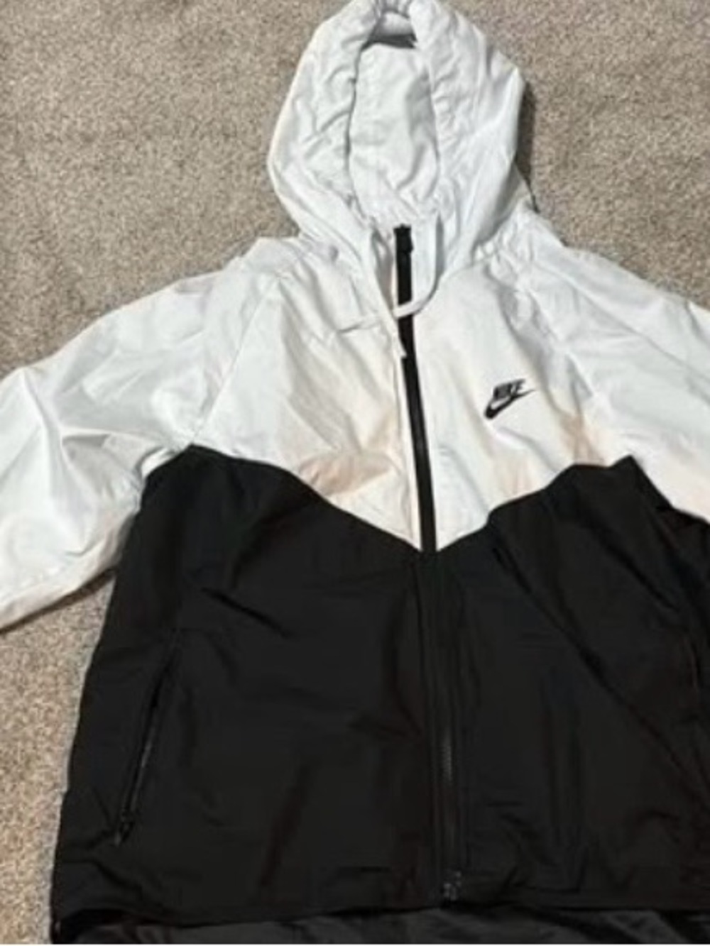 Nike Women’s Black & White Hooded Windbreaker Jacket